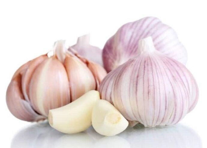 Garlic to cleanse the body of parasites