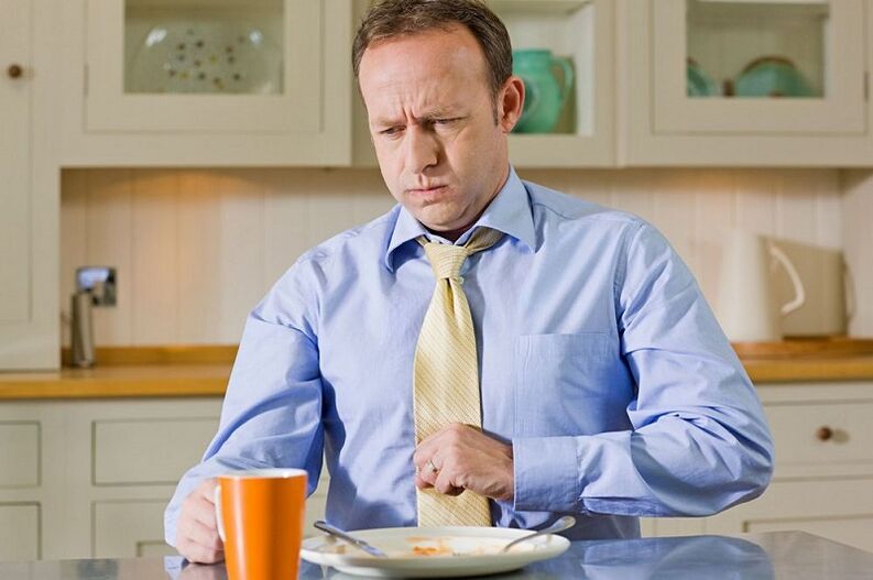 Heartburn can be a sign of the presence of worms in a person